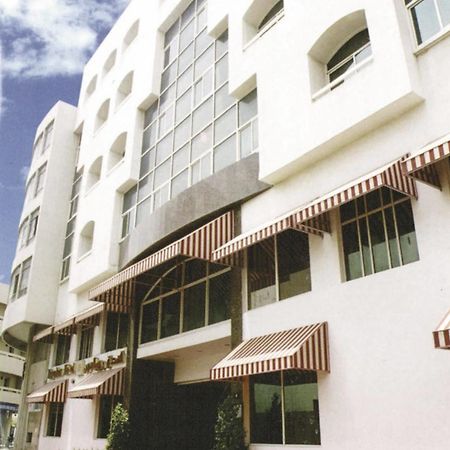 Royalton Hotel Dubai Buitenkant foto