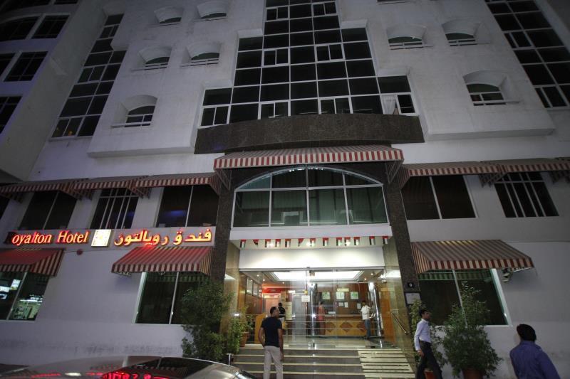 Royalton Hotel Dubai Buitenkant foto